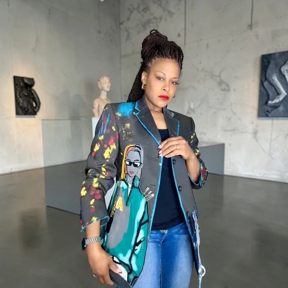 Colorful Graphic Blazer - Picture 4 of 10